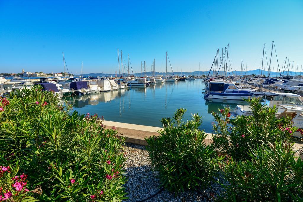 Villa Benelux Zadar Bagian luar foto