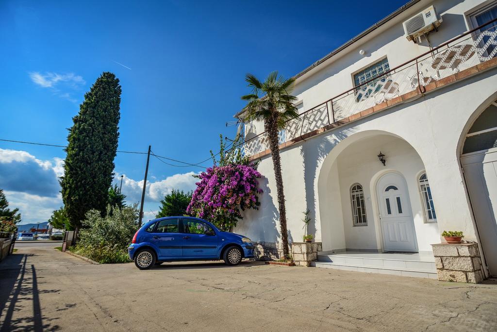 Villa Benelux Zadar Bagian luar foto