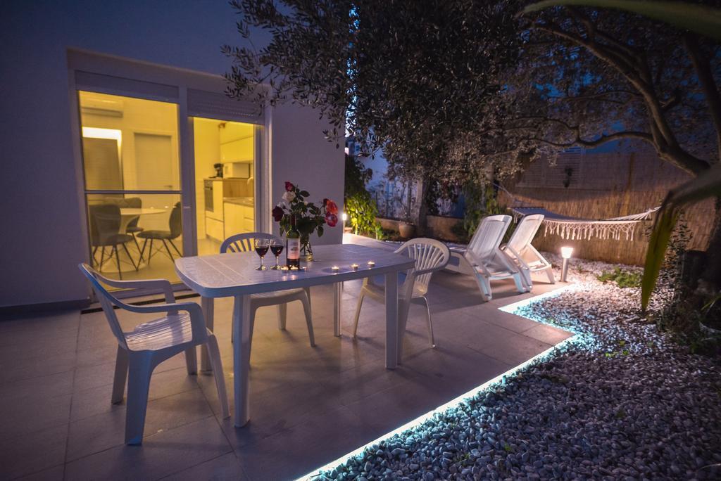 Villa Benelux Zadar Bagian luar foto