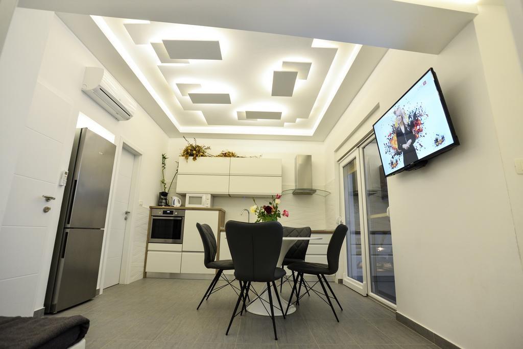Villa Benelux Zadar Bagian luar foto