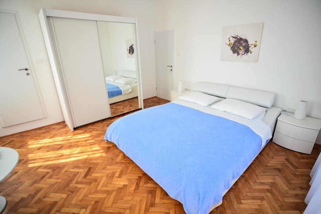 Villa Benelux Zadar Bagian luar foto