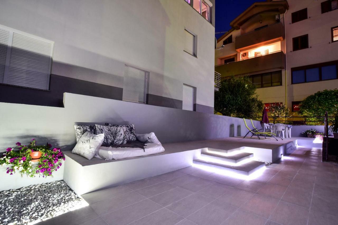 Villa Benelux Zadar Bagian luar foto