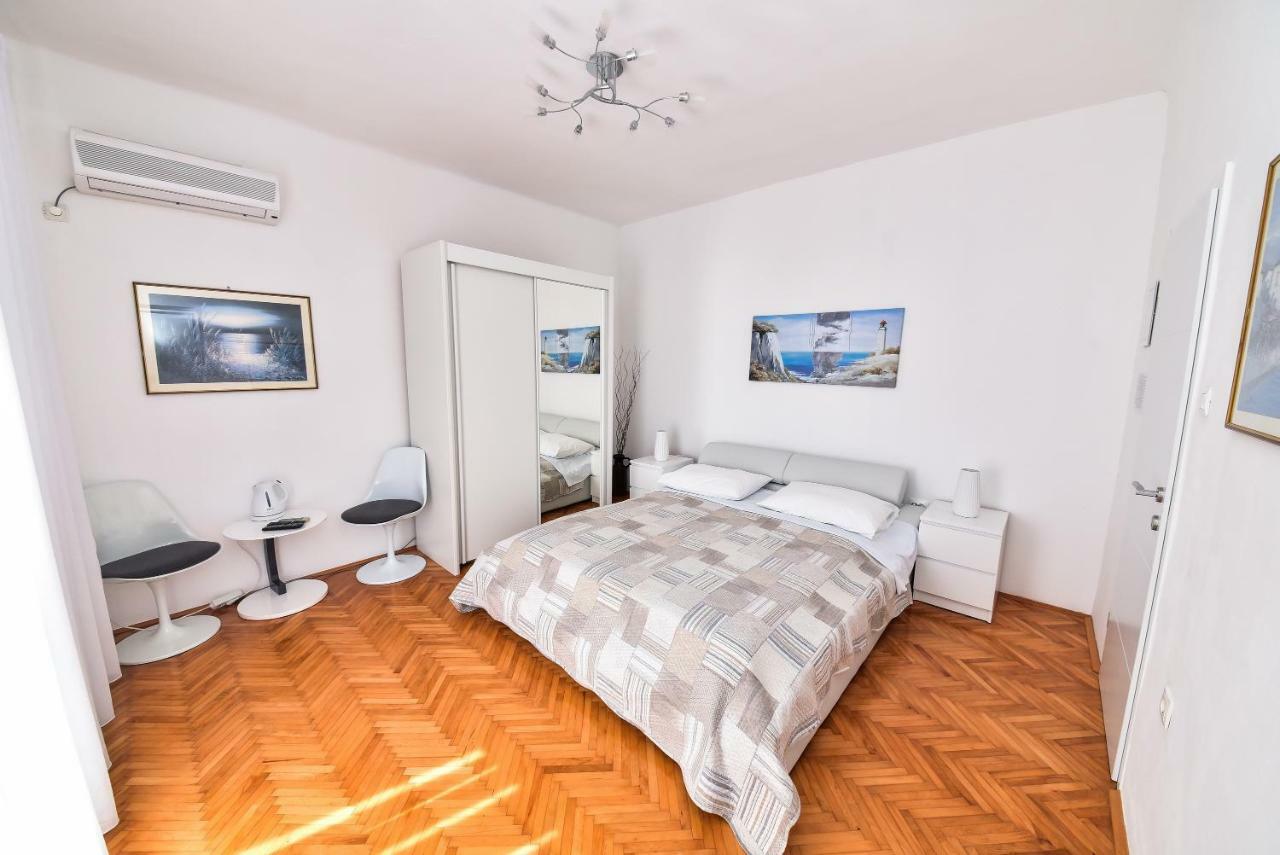 Villa Benelux Zadar Bagian luar foto